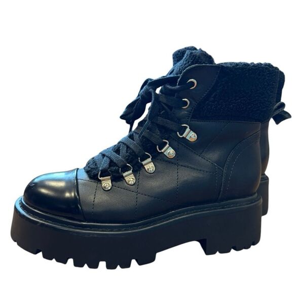 Revolve Steve Madden Reyen Leather Platform Boot Right foot 7 left foot 7.5 NWOT - Picture 8 of 13